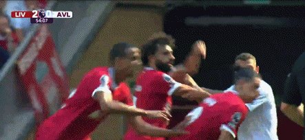 1693751103210097095.gif 萨拉赫.gif