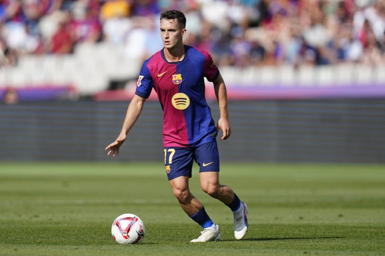 星空体育-世体:卡萨多希望留在巴萨,他无意加盟加拉塔萨雷